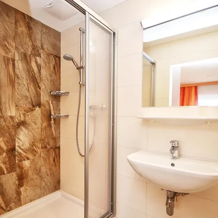 Woelflbauer Oda ve Kahvaltı