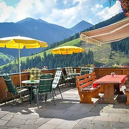 Bed & Breakfast Woelflbauer Saalbach-Hinterglemm